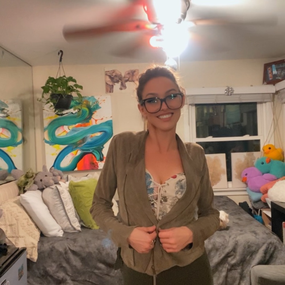 Women's Jacket - Picture 4 of 17